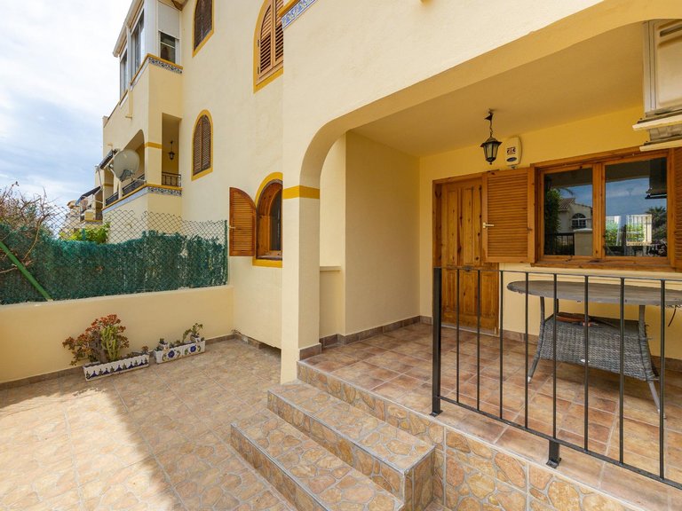 Villa for Sale in Torrevieja, Alicante 3