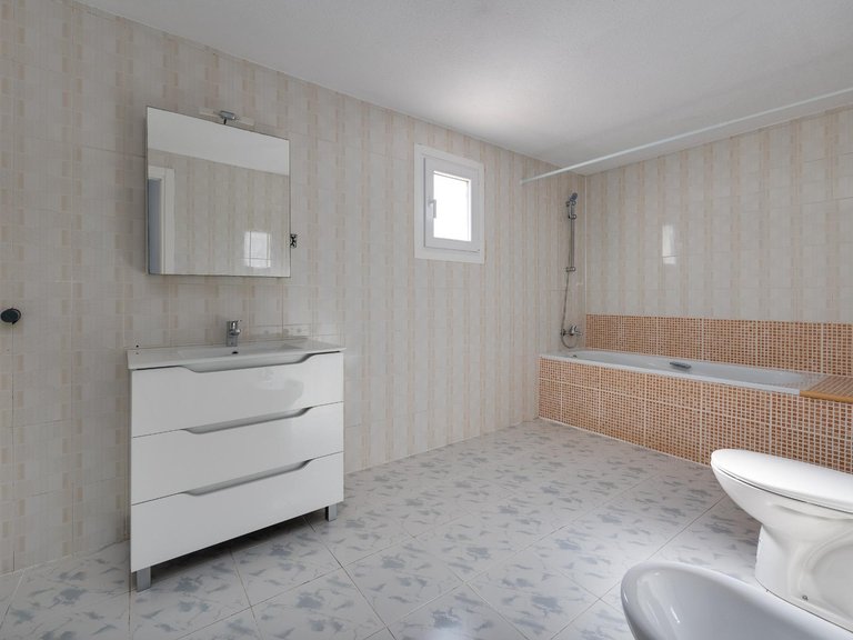 Villa for Sale in Costa Blanca Torrevieja, Alicante 25