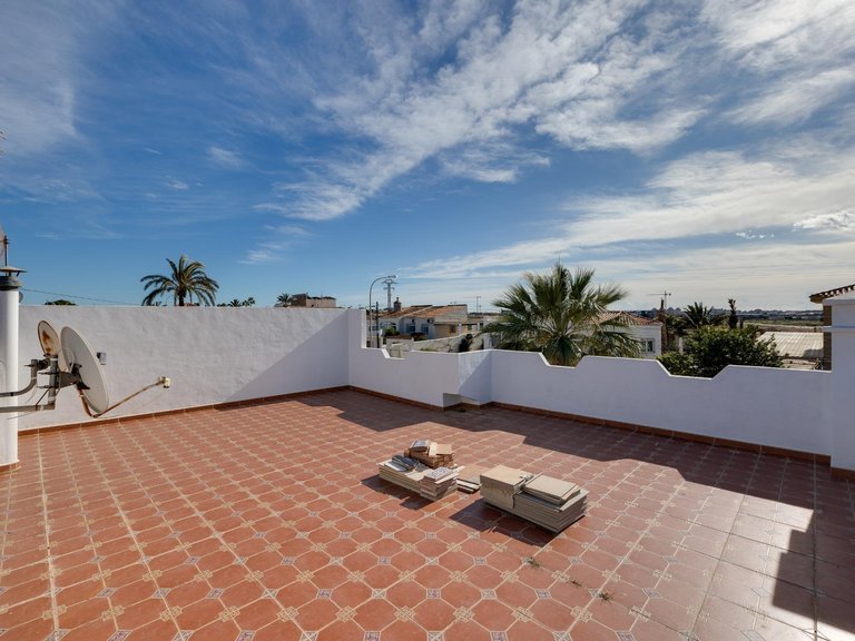Villa for Sale in Costa Blanca Torrevieja, Alicante 29