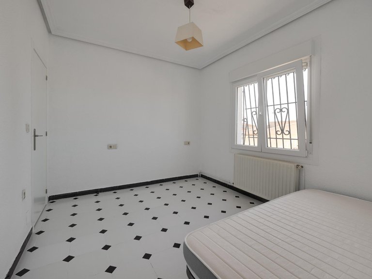 Villa for Sale in Costa Blanca Torrevieja, Alicante 9