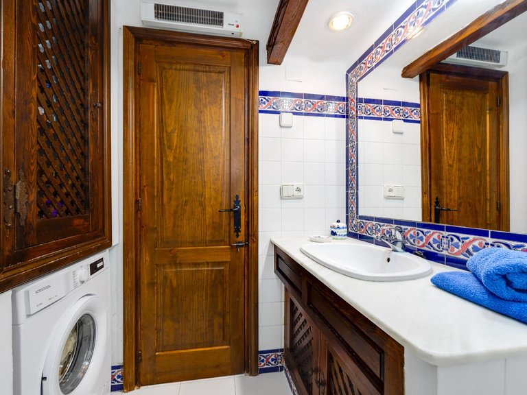 Apartment for Sale in Costa Blanca Torrevieja, Alicante 26