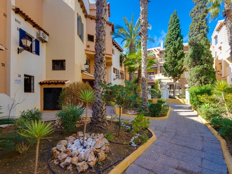 Apartment for Sale in Costa Blanca Torrevieja, Alicante 33