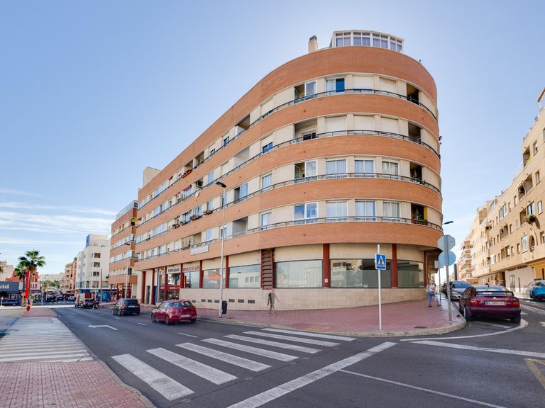Apartment for Sale in Torrevieja, Alicante 1
