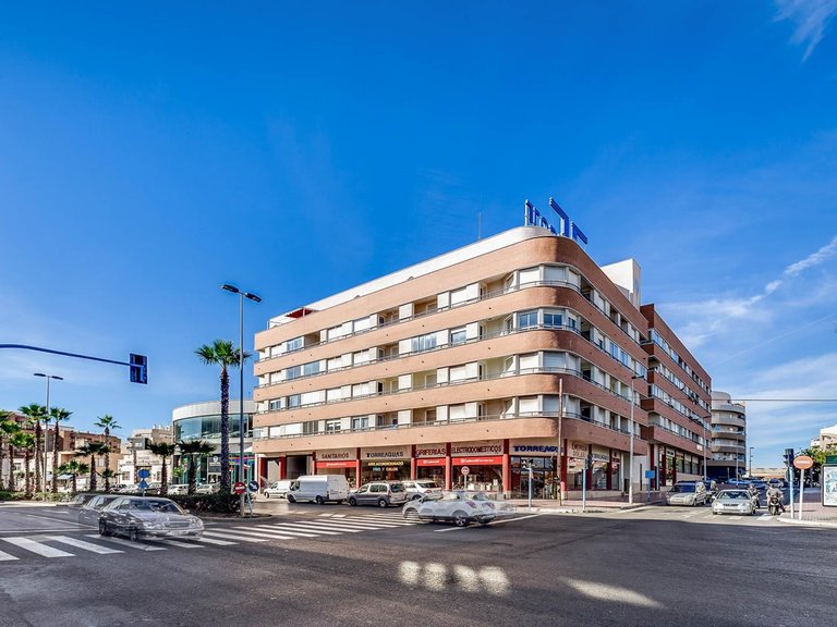 Apartment for Sale in Torrevieja, Alicante 27