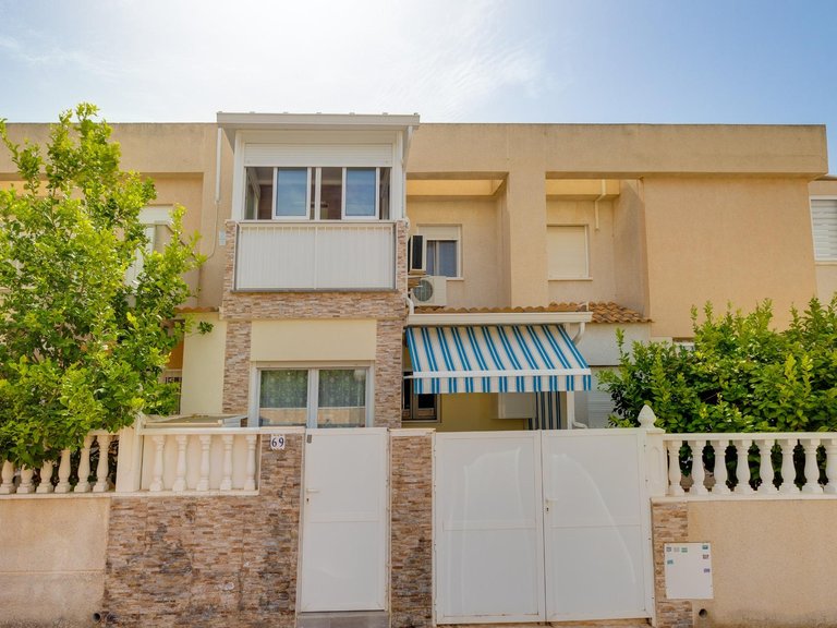 Town House for Sale in Torrevieja, Alicante 2
