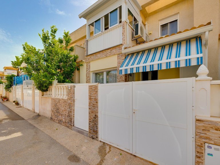 Town House for Sale in Torrevieja, Alicante 32