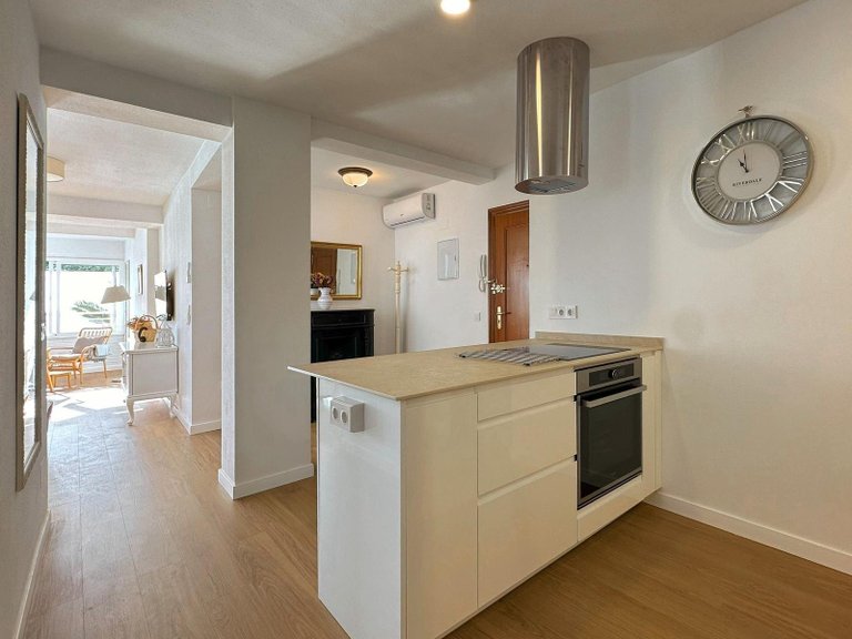 Apartment for Sale in Costa Blanca Torrevieja, Alicante 15