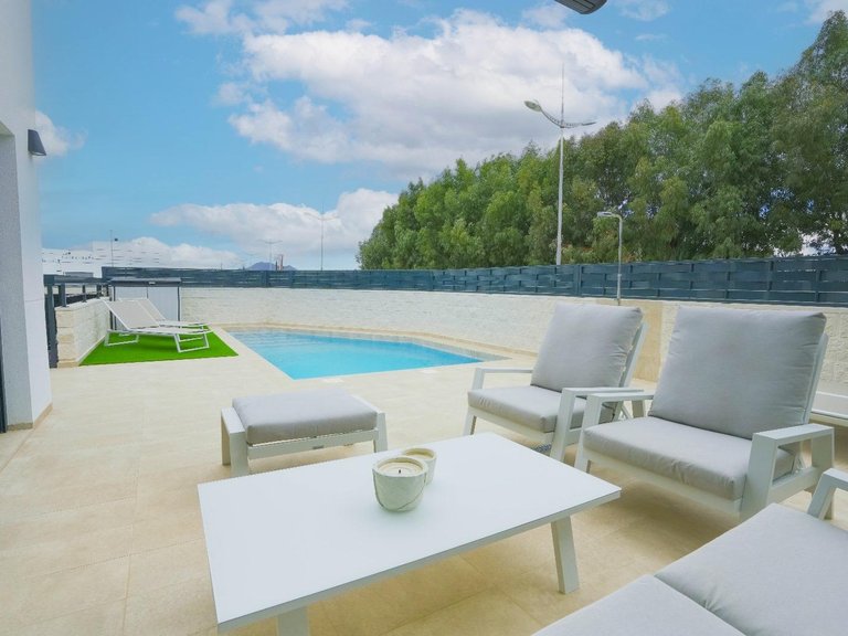 Villa for Sale in Dolores, Alicante 11