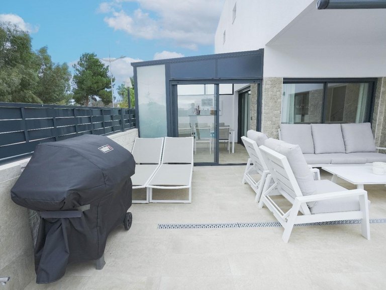 Villa for Sale in Dolores, Alicante 4