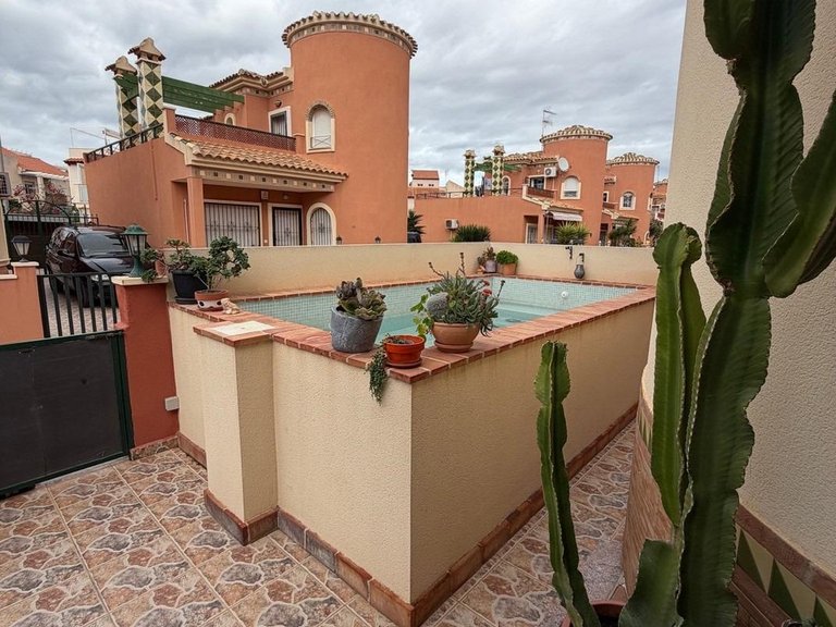 Villa for Sale in Costa Blanca Orihuela Costa, Alicante 3