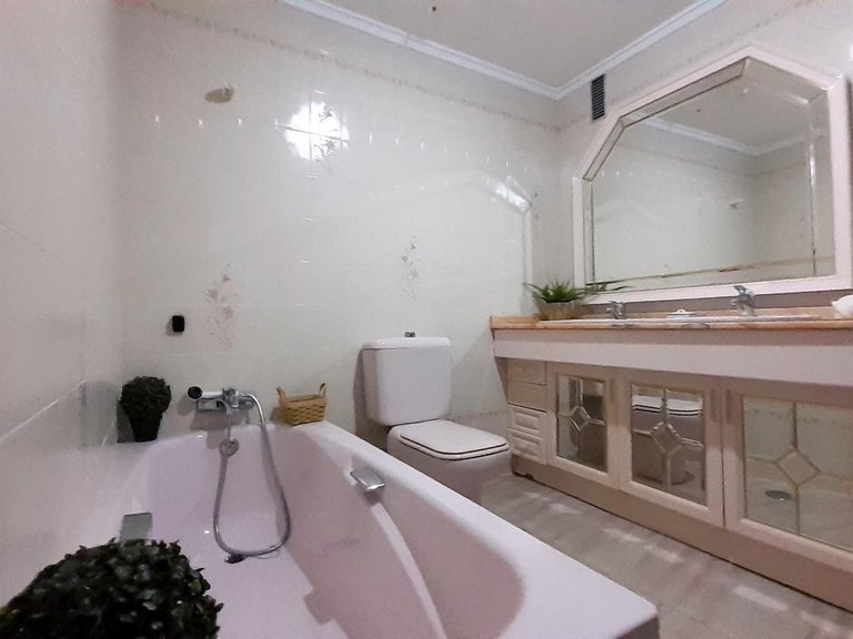 Apartment for Sale in Costa Blanca Torrevieja, Alicante 42