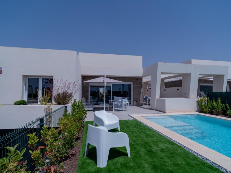 Villa for Sale in Inland Algorfa, Alicante 2