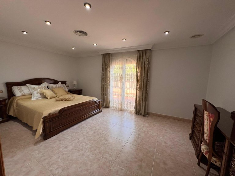 Villa for Sale in Inland Callosa De Segura, Alicante 18