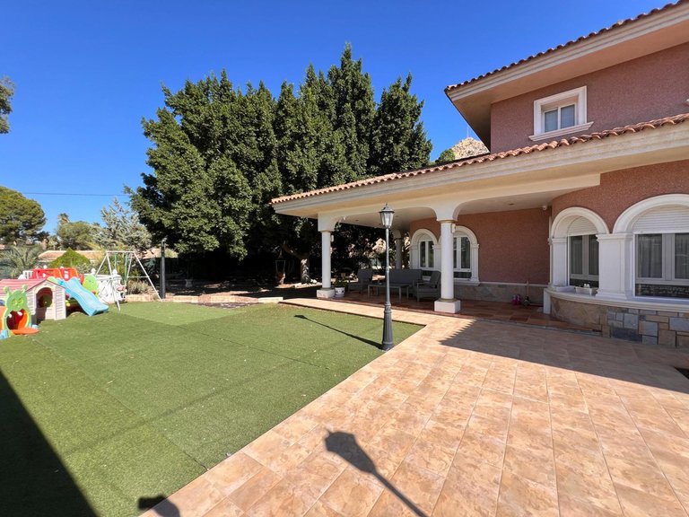 Villa for Sale in Inland Callosa De Segura, Alicante 5