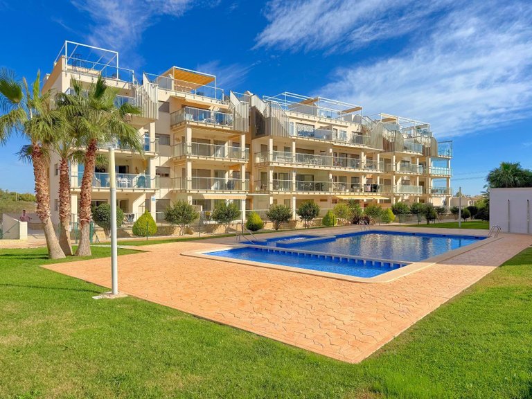 Apartment for Sale in Costa Blanca Orihuela Costa, Alicante 2