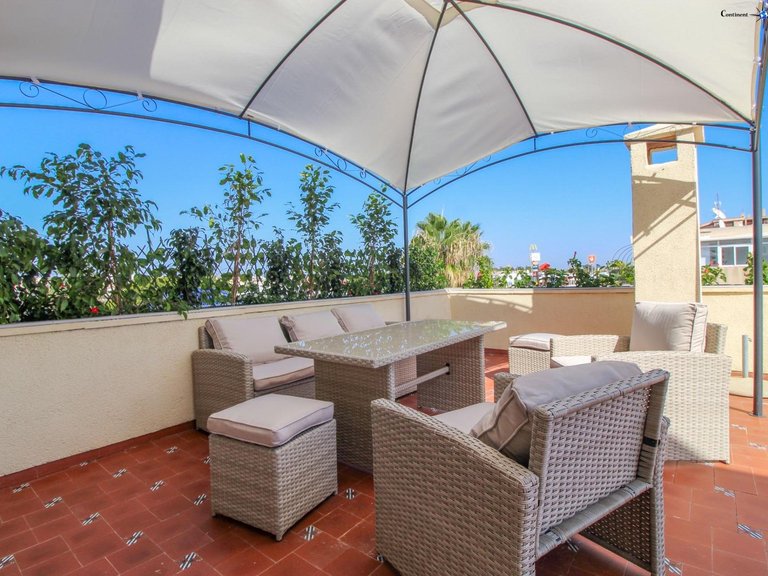 Penthouse for Sale in Torrevieja, Alicante 2