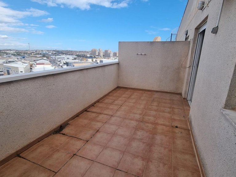 Penthouse for Sale in Torrevieja, Alicante 18