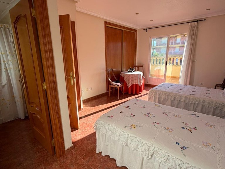 Town House for Sale in Costa Blanca Guardamar Del Segura, Alicante 11