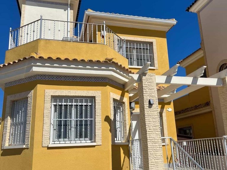 Villa for Sale in Inland Algorfa, Alicante 11