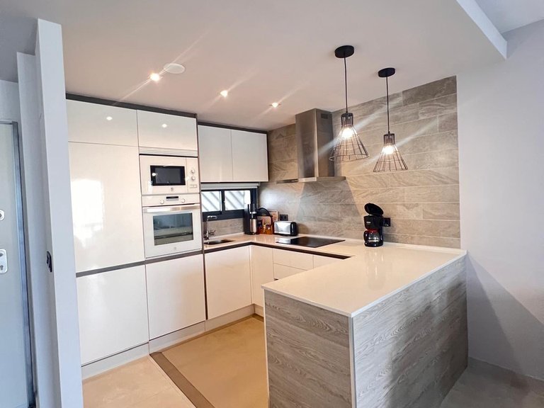 Penthouse for Sale in Guardamar Del Segura, Alicante 2