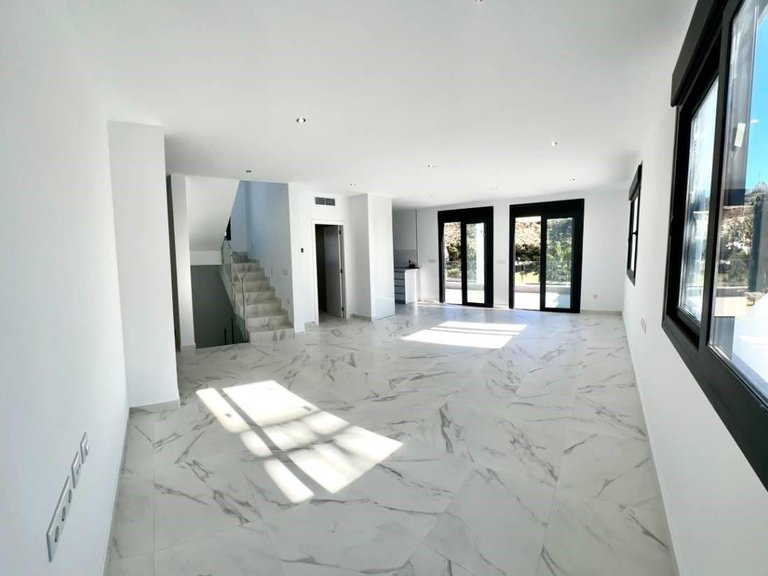 Villa for Sale in Golf La Marquesa (Ciudad Quesada), Rojales, Alicante 4