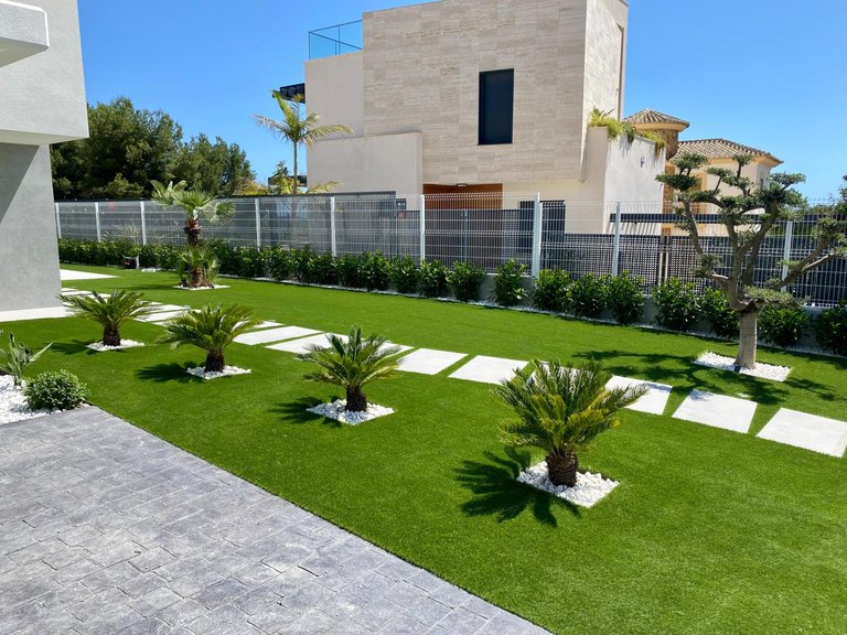 Villa for Sale in Sierra Cortina Finestrat, Alicante 3