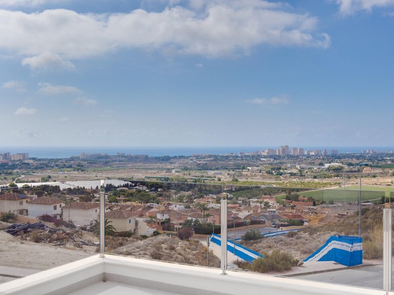 Villa for Sale in Mutxamel, Alicante 4