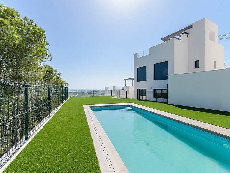 Villa for Sale in San Miguel De Salinas Vistabella Golf Entre Naranjos, Alicante 20