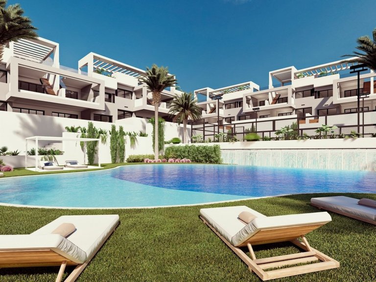 Villa for Sale in Torrevieja Los Balcones, Alicante 11