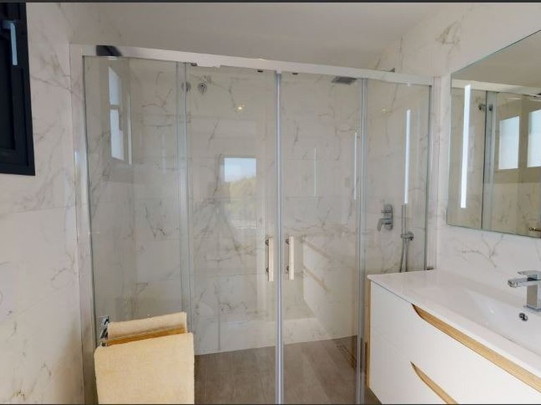 Villa for Sale in Urb. Don Mar, La Nucía, Alicante 17