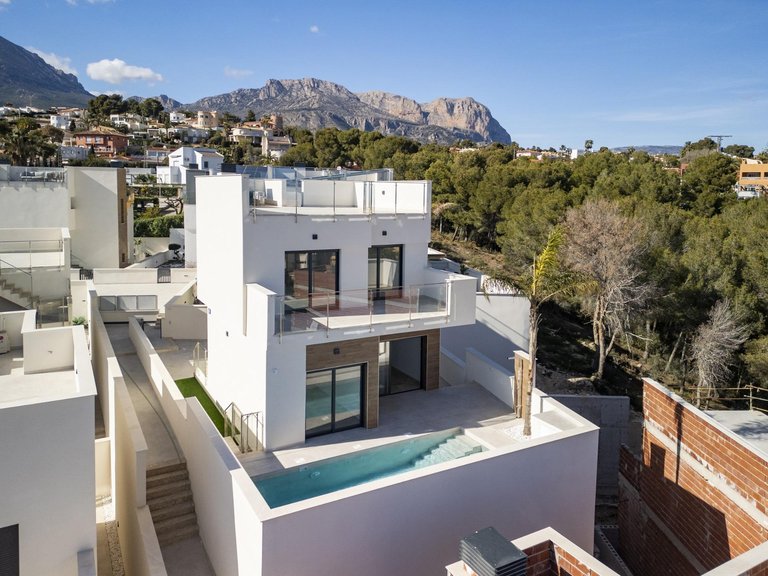 Villa for Sale in Urb. Don Mar La Nucia, Alicante 1