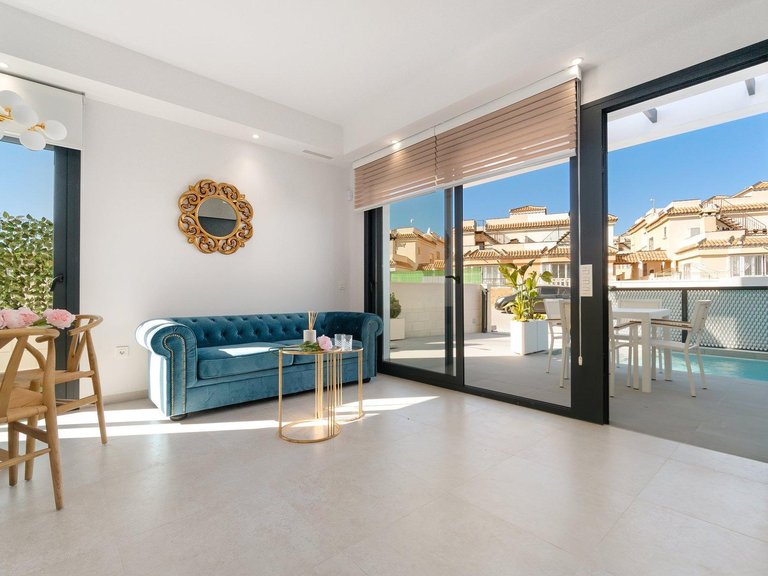 Villa for Sale in Los Montesinos, Alicante 6