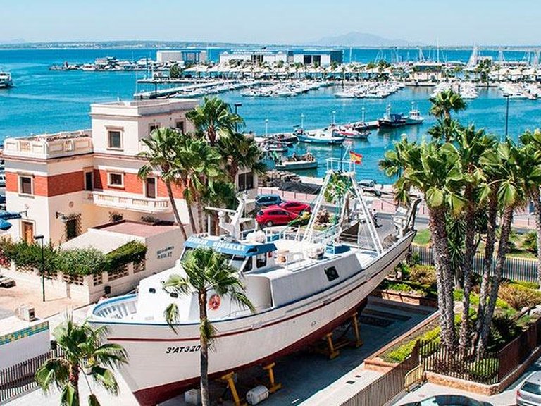 Apartment for Sale in Playa Tamarit, Santa Pola, Alicante 9