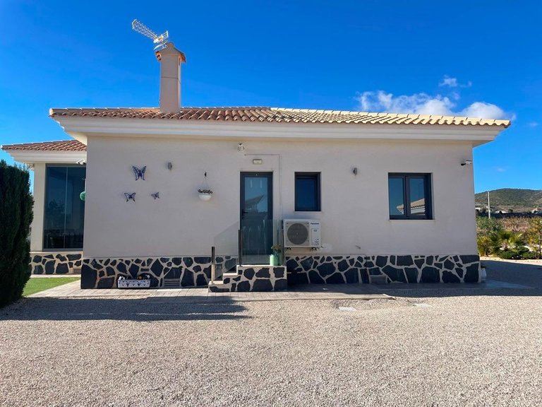 Villa for Sale in Pinoso, Alicante 16