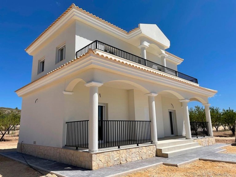 Villa for Sale in Pinoso, Alicante 11