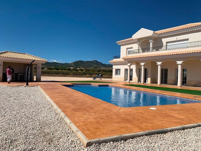 Villa for Sale in Camino Del Prado, Pinoso, Alicante 2