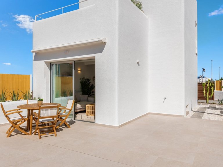 Villa for Sale in Los Alcazares La Serena Golf, Murcia 32