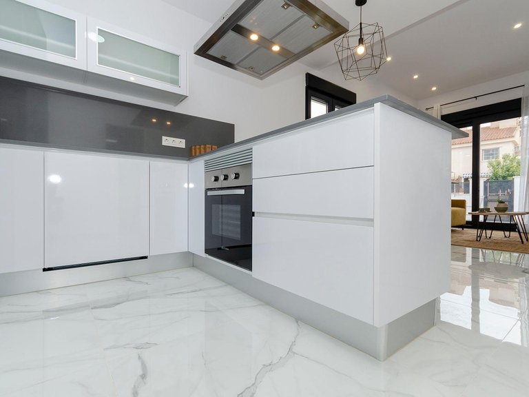 Villa for Sale in Torrevieja, Alicante 10