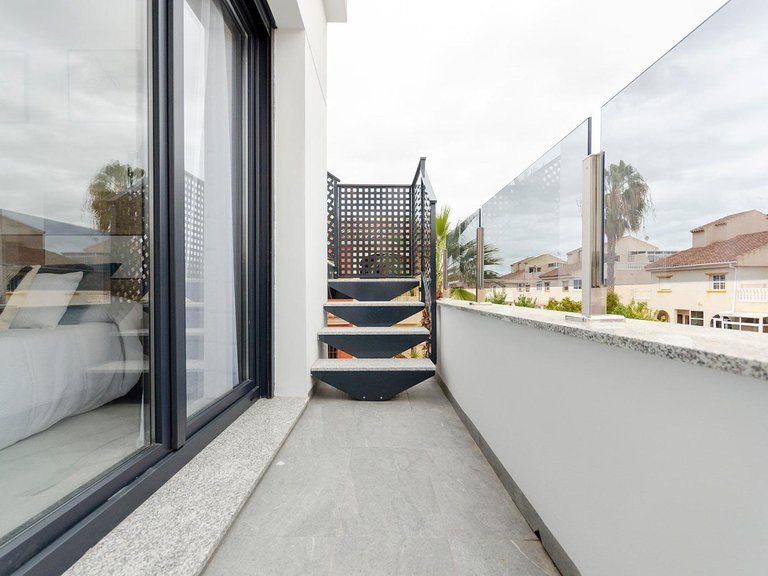 Villa for Sale in Torrevieja, Alicante 32