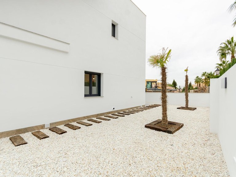 Villa for Sale in Torrevieja, Alicante 44