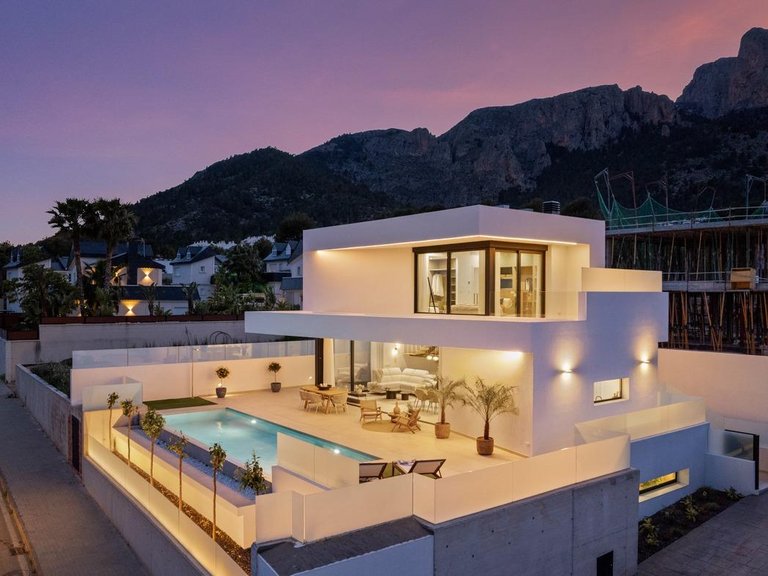 Villa for Sale in Urbanizaciones, Polop, Alicante 13