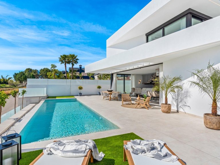 Villa for Sale in Urbanizaciones, Polop, Alicante 36