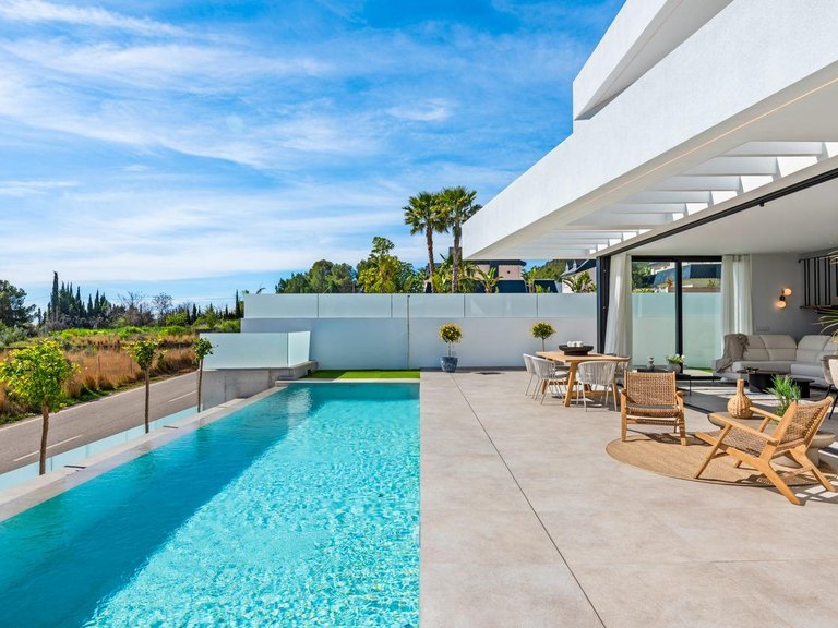 Villa for Sale in Urbanizaciones, Polop, Alicante 38