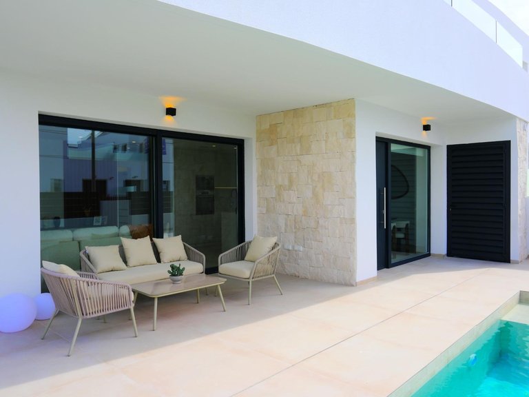 Villa for Sale in Polideportivo Dolores, Alicante 9