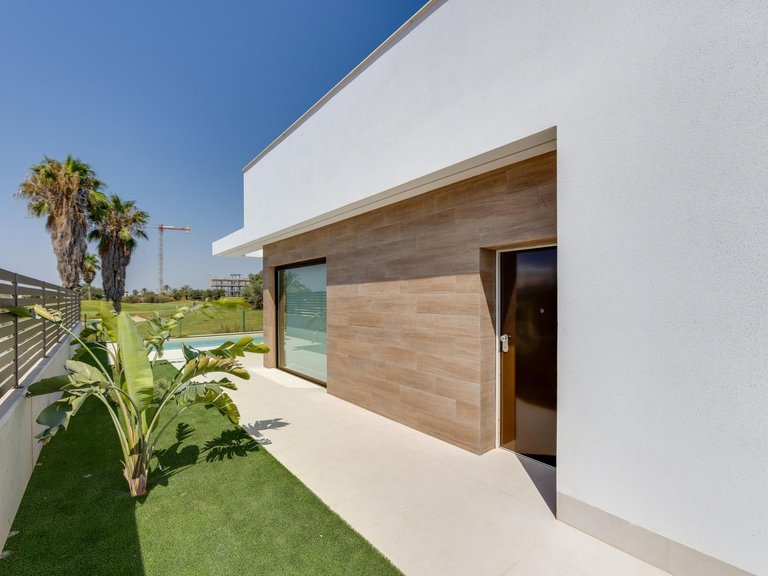 Villa for Sale in Los Alcazares La Serena Golf, Murcia 30