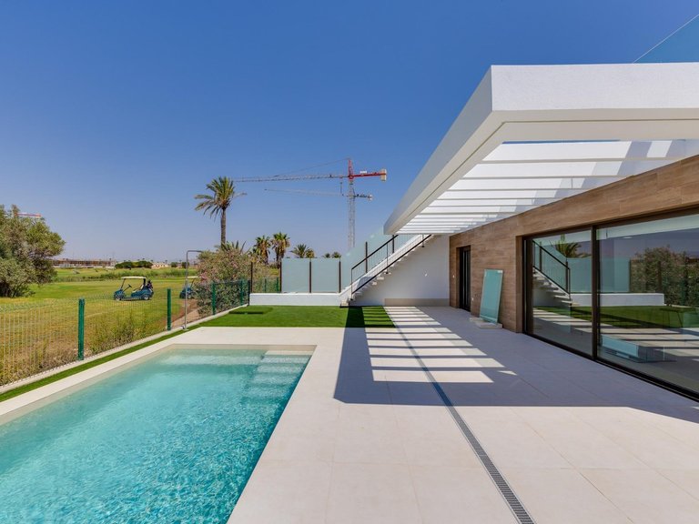Villa for Sale in Los Alcazares La Serena Golf, Murcia 4