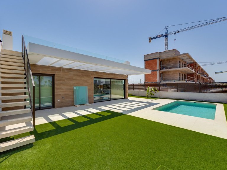 Villa for Sale in Los Alcazares La Serena Golf, Murcia 5