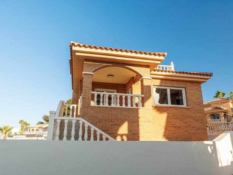 Villa for Sale in Rojales, Alicante 1