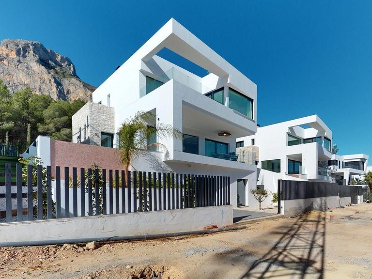 Villa for Sale in PAU 1, Polop, Alicante 5