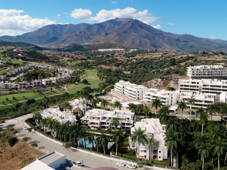 Apartment for Sale in La Gaspara, Estepona, Malaga 15